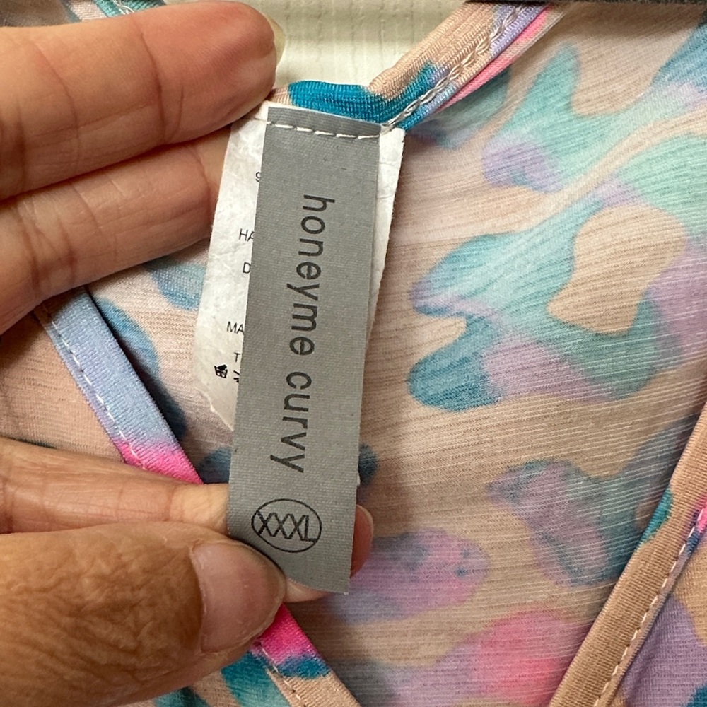 Honeyme Curvy Pastel Multi-Color Top - Picture 2 of 2